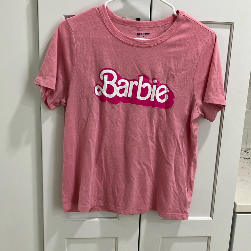 Old Navy Women's Pink Barbie Short Sleeve Graphic Tee Shirt Top